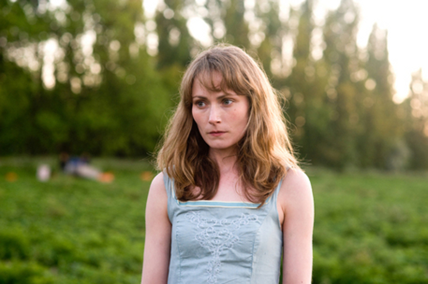 Anna Madeley Strawberry F alone web.